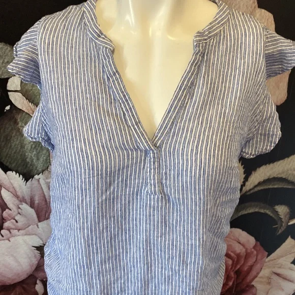 Striped Light Top - Picture 3 of 3